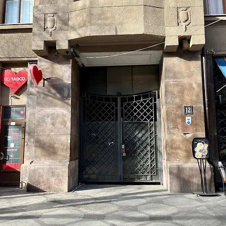 Deribasovskaya / Old Town/city Garden Apartment
